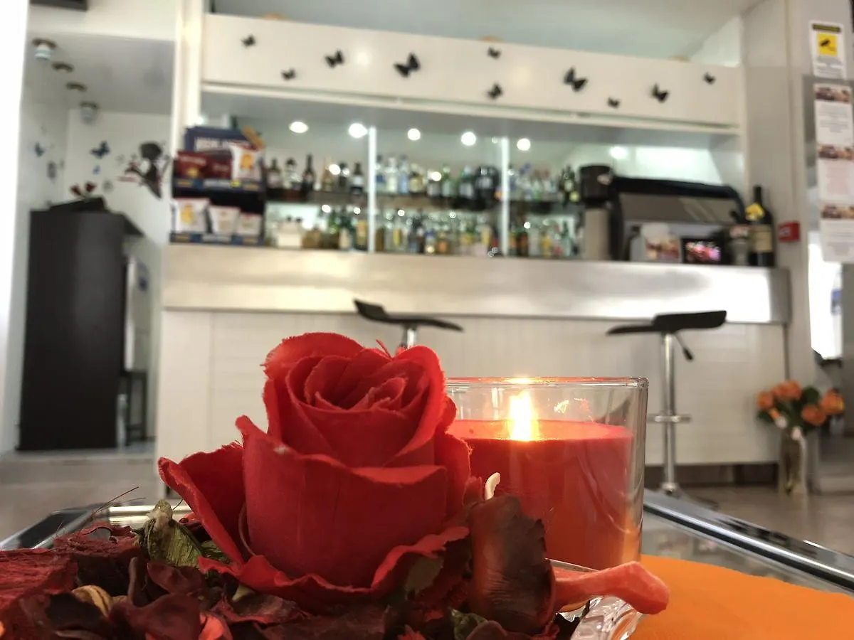 Hotel Montebello 2*, Riccione Italien