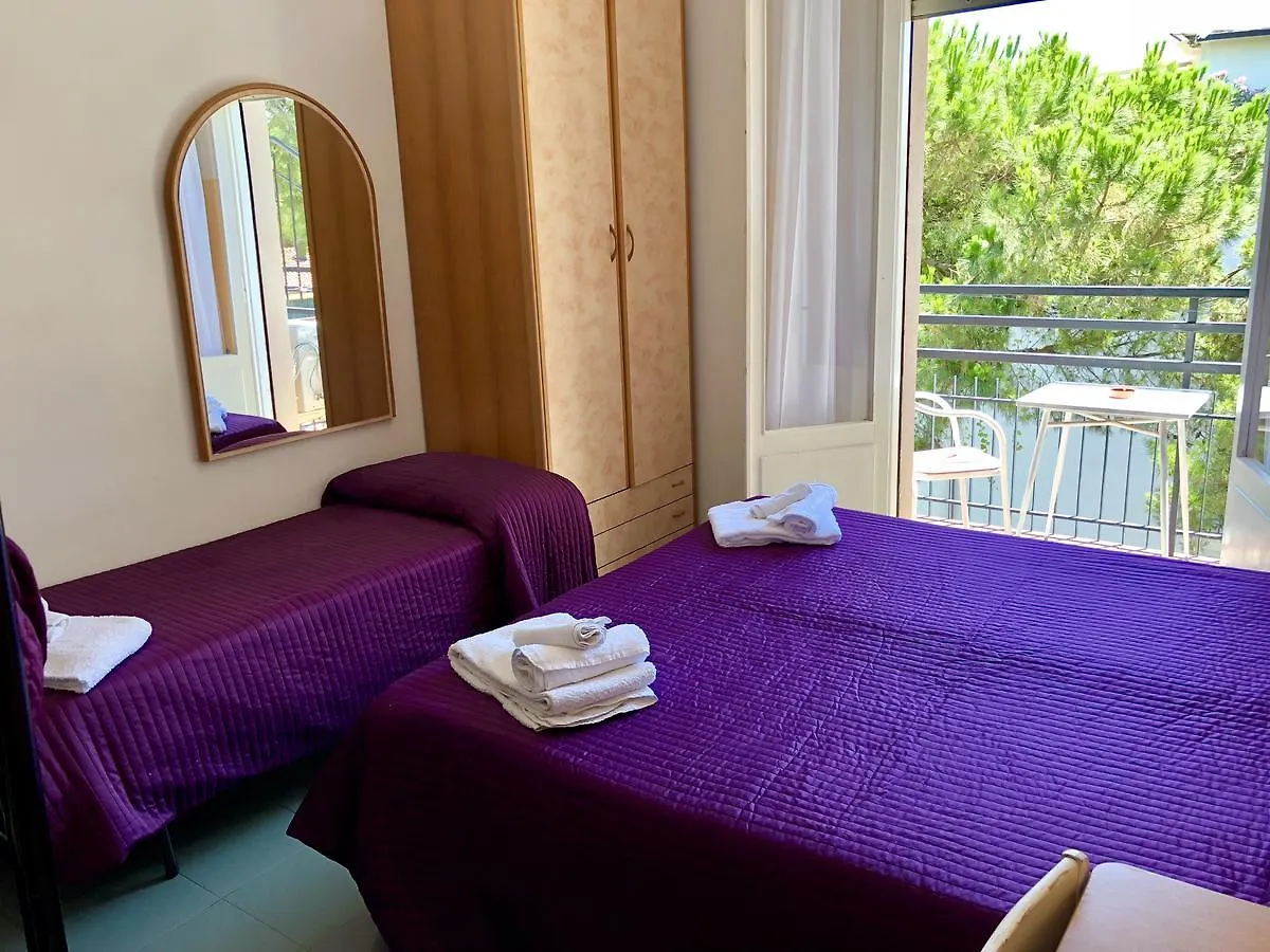 Hotel Montebello 2*, Riccione Italien
